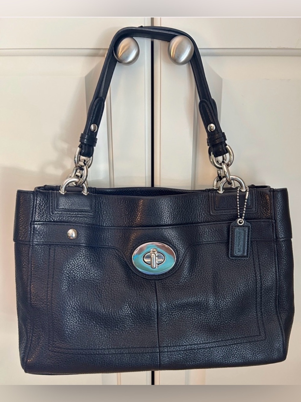Coach Penelope Black Leather Turnlock Tote Bag

With dust bag